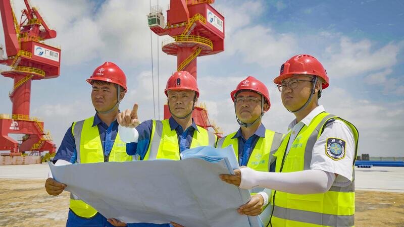 山東省首個(gè)風(fēng)電設(shè)備大型專用碼頭主體工程完工(圖1)