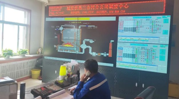 實(shí)地探訪：呼和浩暖首日供暖公司點(diǎn)爐升溫現(xiàn)場直擊(圖4)