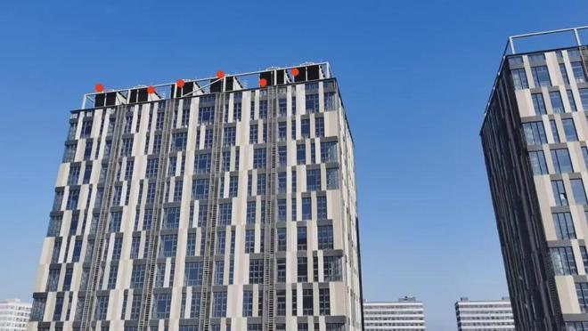 上海這個小區的居民痛苦不堪：上下夾攻日子沒法過了(圖1)