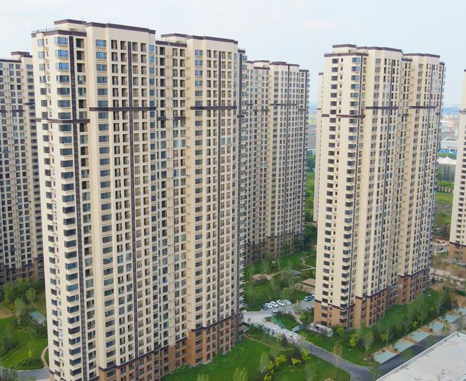 菏澤21中北校區(qū)旁：實景現(xiàn)房4288元㎡起樓層任選、送車位！即買即住即交鑰匙(圖5)