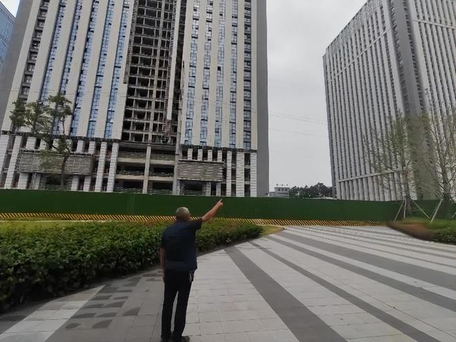 層層監管下拖欠農民工工資數千萬元：成都雙發天禧中心破產調查(圖1)